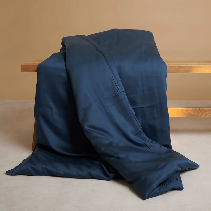 donkerblauw dekbed